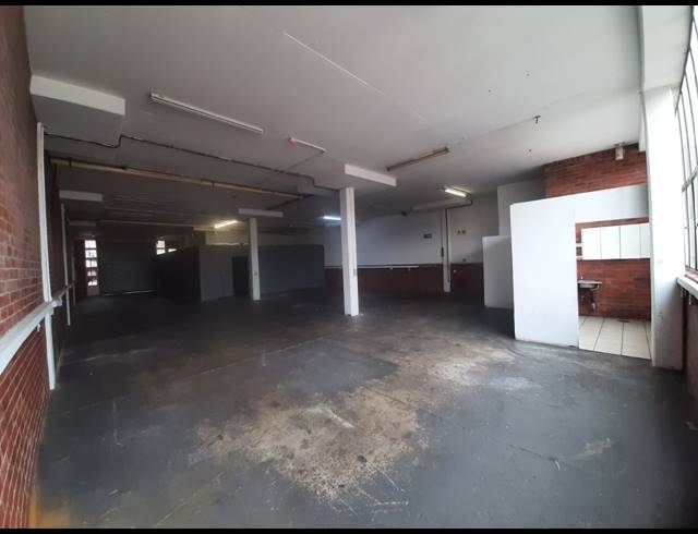 308M² WAREHOUSE TO LET IN NEW GERMANY